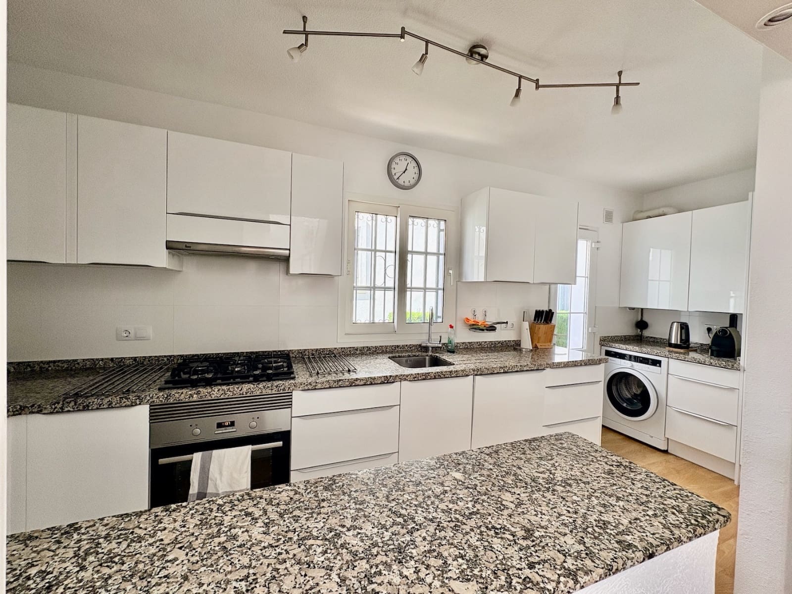 3 sovrum Villa till salu i Orihuela med pool - 289 000 € (Ref: 9729453)