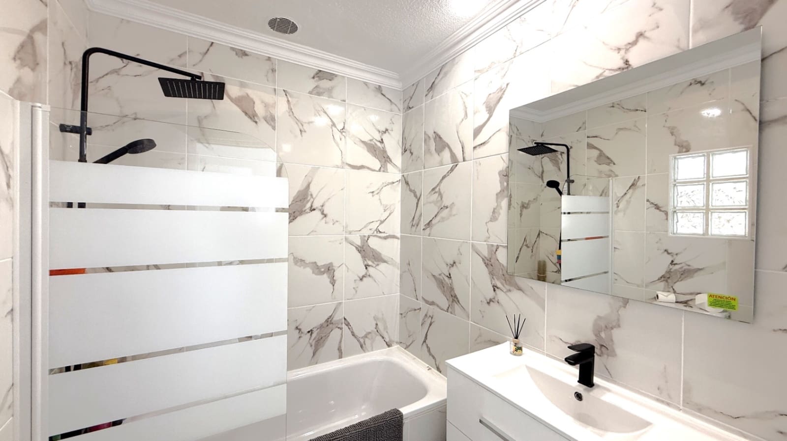 Casa de 2 habitaciones en Orihuela en venta con piscina - 339.000 € (Ref: 9742112)