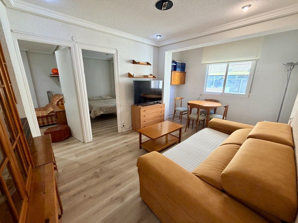 2 bedroom Apartment for sale in Elche / Elx - € 105,000 (Ref: 9742114)