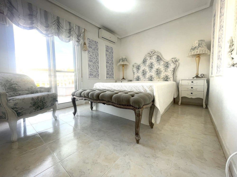 2 bedroom Bungalow for sale in Benijofar with pool garage - € 190,000 (Ref: 9742115)