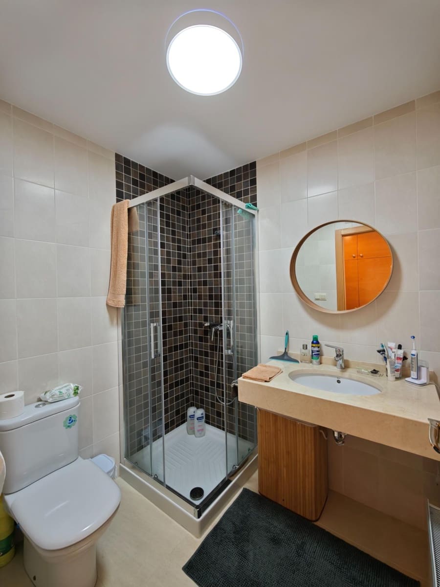 Apartamento de 2 habitaciones en San Miguel de Salinas en venta con piscina garaje - 199.000 € (Ref: 9742119)