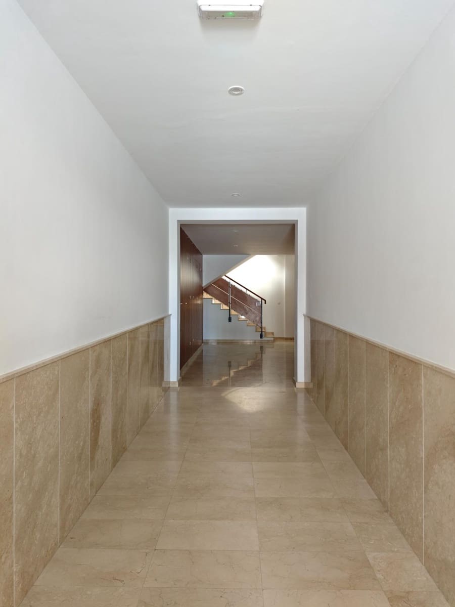 Apartamento de 2 habitaciones en San Miguel de Salinas en venta con piscina garaje - 199.000 € (Ref: 9742119)