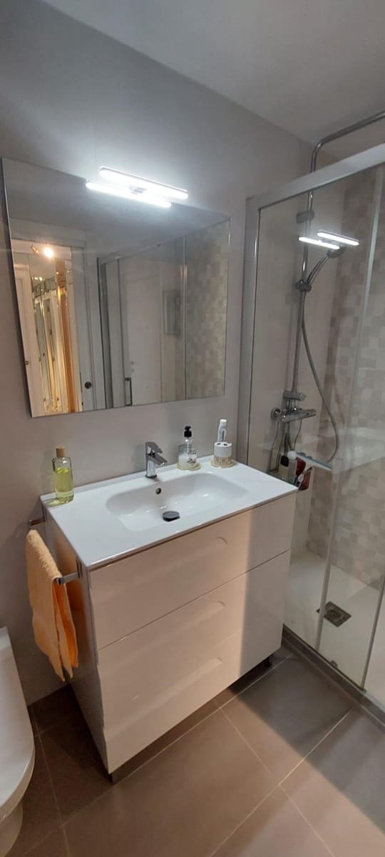1 camera da letto Appartamento in vendita in Benidorm con piscina garage - 230.000 € (Rif: 9742122)