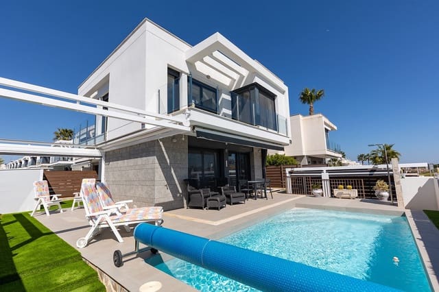 Chalet de 3 habitaciones en Desamparados - Hurchillo - Torremendo, Orihuela en venta con piscina - 419.500 € (Ref: 9742123)