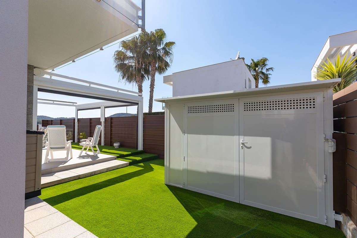 Chalet de 3 habitaciones en Orihuela en venta con piscina - 419.500 € (Ref: 9742123)