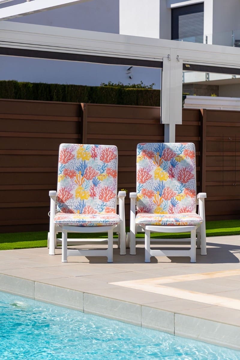 Chalet de 3 habitaciones en Orihuela en venta con piscina - 419.500 € (Ref: 9742123)