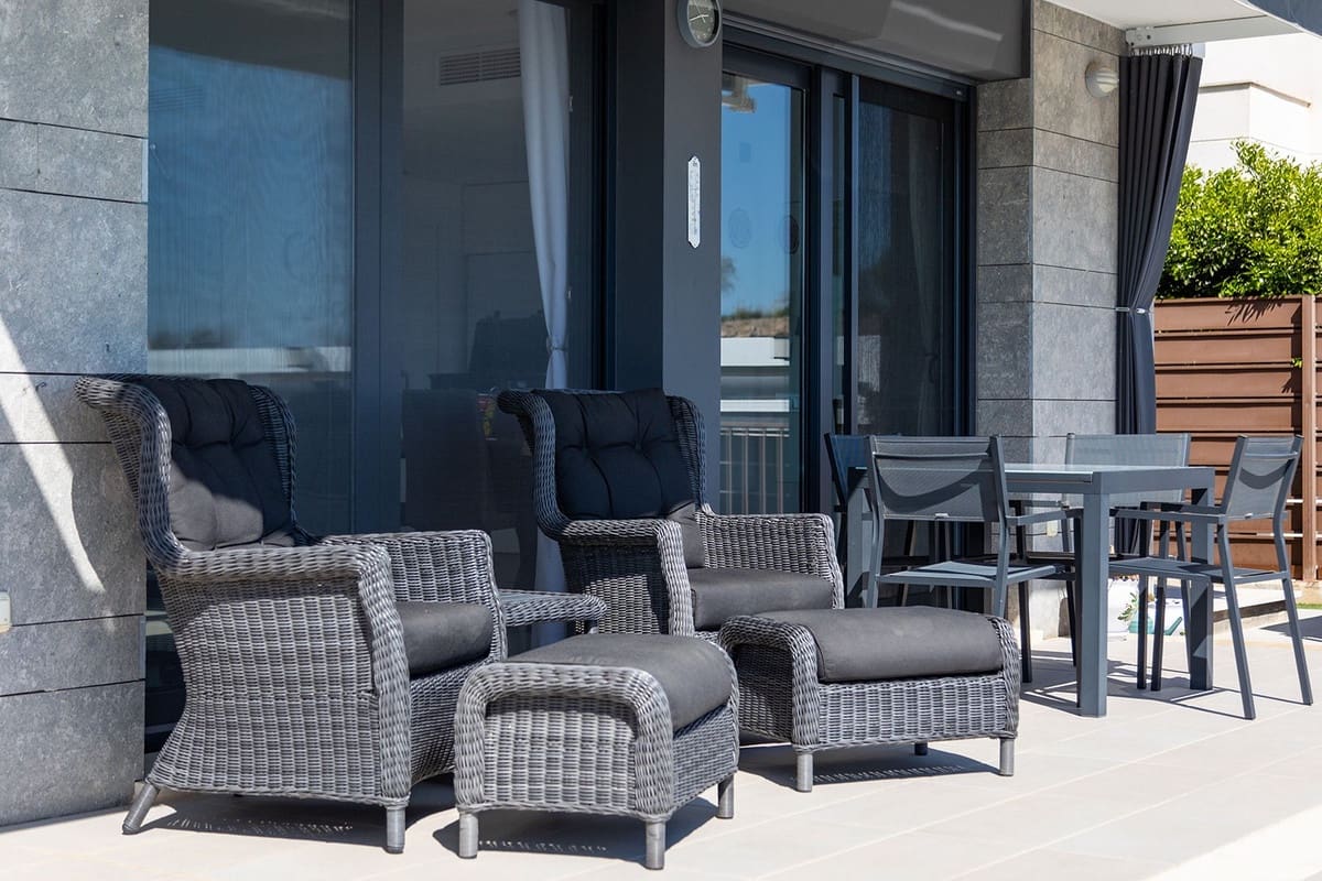 Chalet de 3 habitaciones en Orihuela en venta con piscina - 419.500 € (Ref: 9742123)