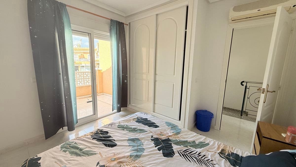 2 soveværelse Byhus til salg i Rojales med swimmingpool - € 199.000 (Ref: 9742124)