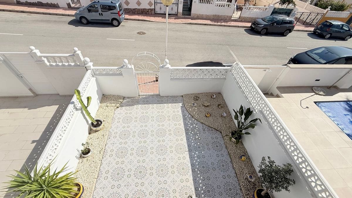 2 soveværelse Byhus til salg i Rojales med swimmingpool - € 199.000 (Ref: 9742124)