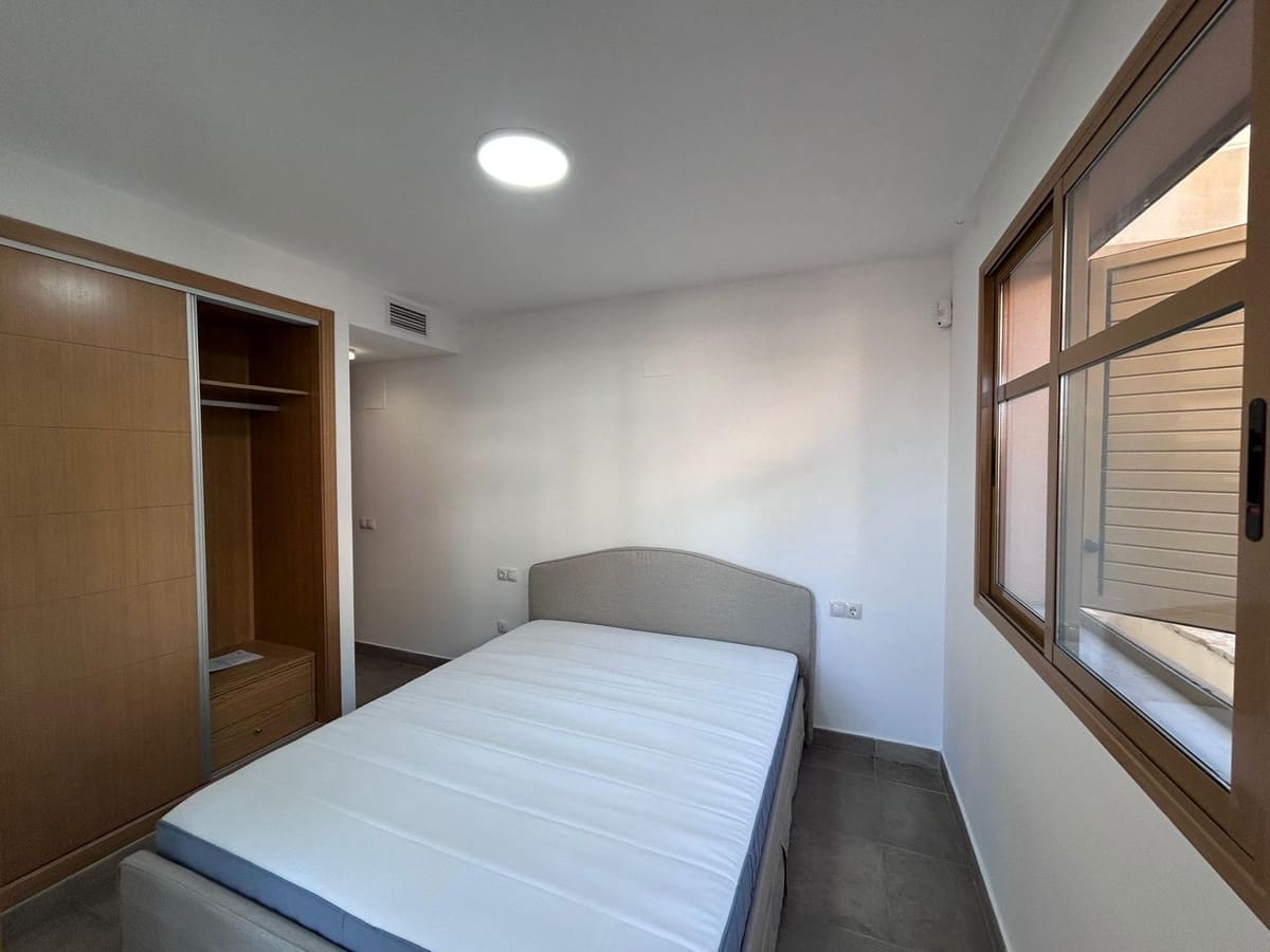 Apartamento de 2 habitaciones en Finestrat en venta - 250.000 € (Ref: 9742126)