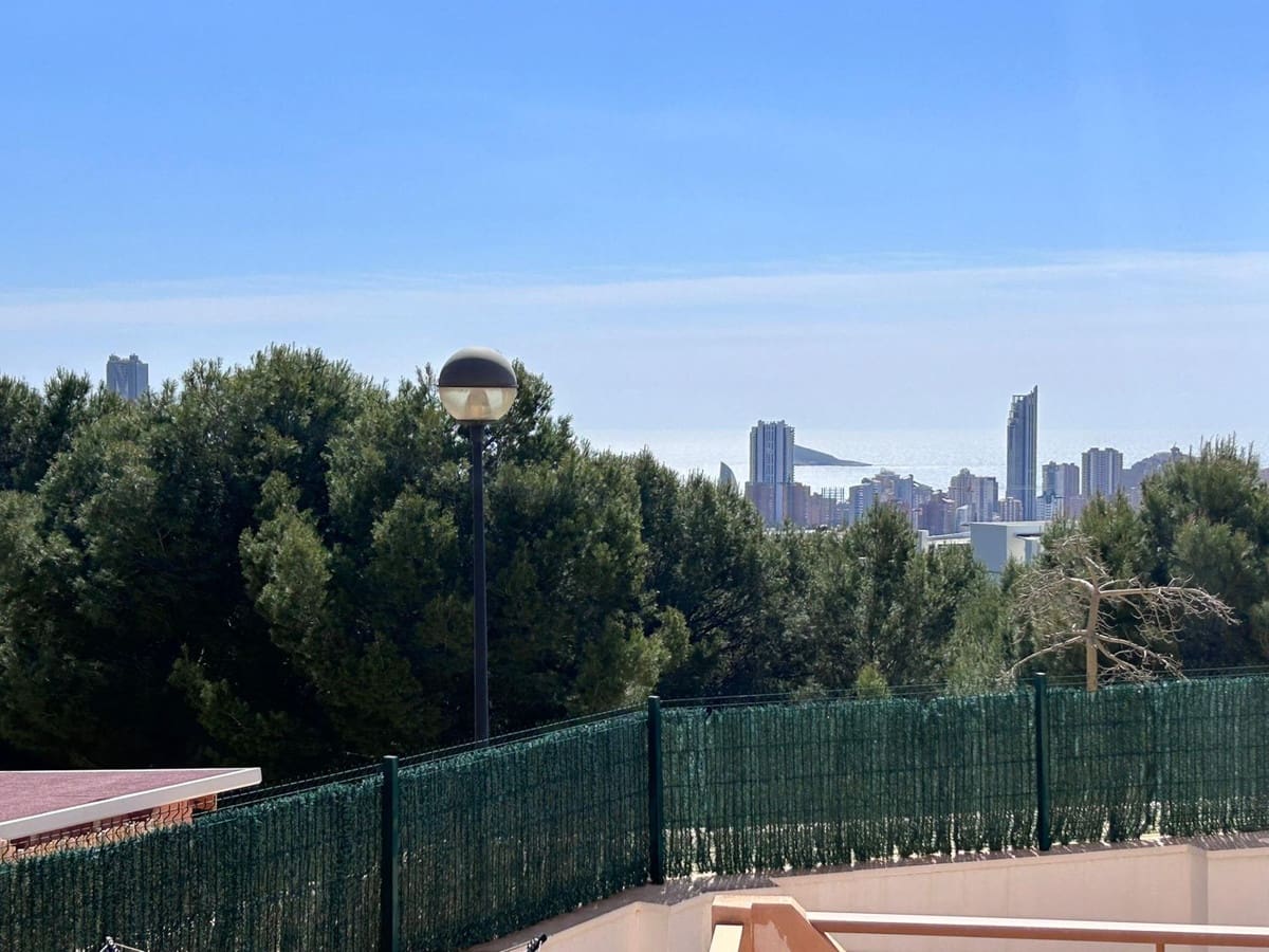 Apartamento de 2 habitaciones en Finestrat en venta - 250.000 € (Ref: 9742126)