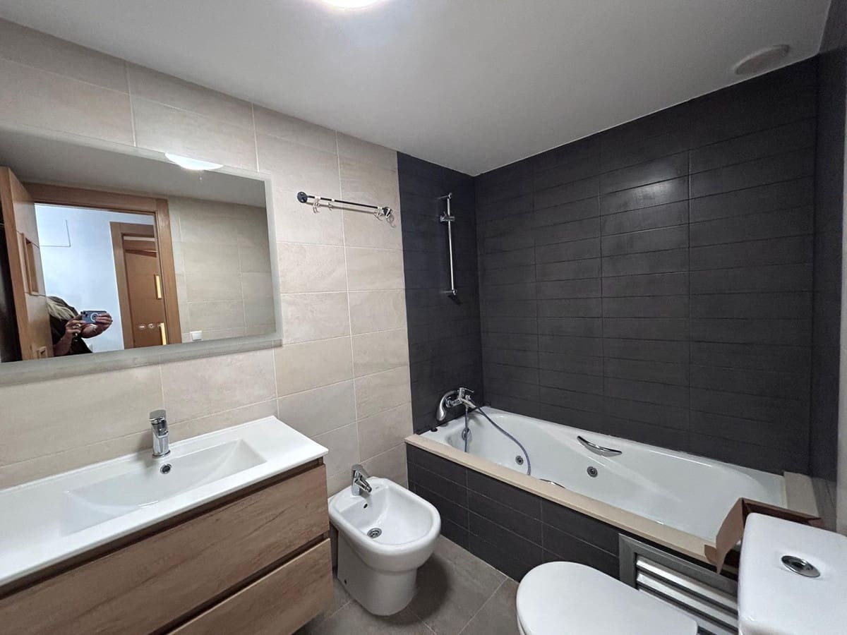 Apartamento de 2 habitaciones en Finestrat en venta - 250.000 € (Ref: 9742126)