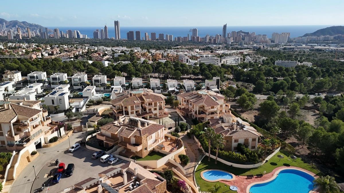 Apartamento de 2 habitaciones en Finestrat en venta - 250.000 € (Ref: 9742126)