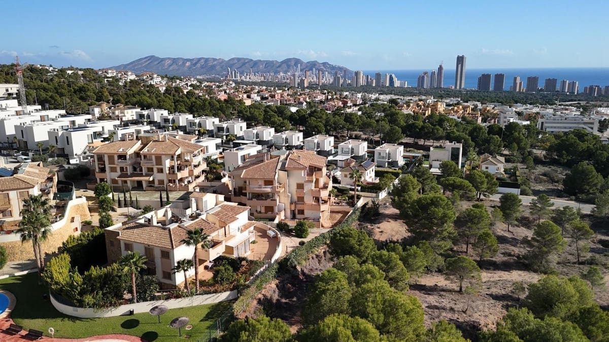 Apartamento de 2 habitaciones en Finestrat en venta - 250.000 € (Ref: 9742126)