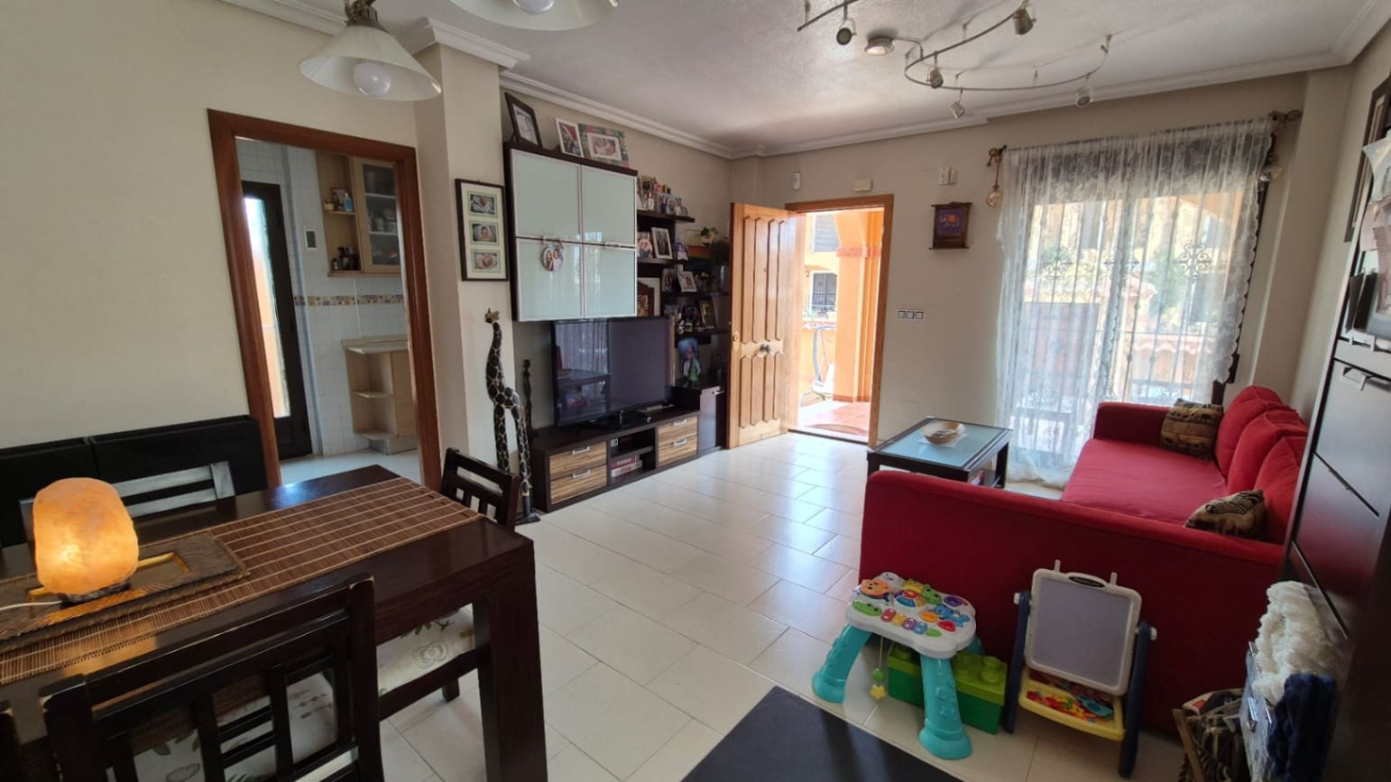 2 slaapkamer Villa te koop in Torrevieja met garage - € 322.400 (Ref: 9742131)