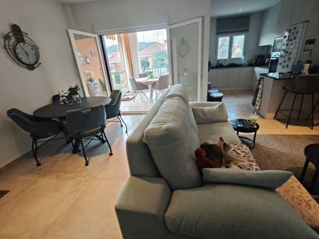 2 soverom Villa til salgs i La Romana med svømmebasseng garasje - € 249 000 (Ref: 9753514)