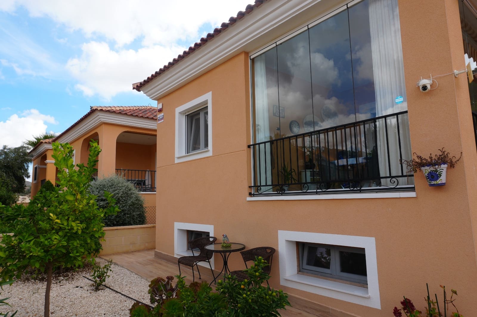 2 bedroom Villa for sale in La Romana with pool garage - € 246,000 (Ref: 9753514)