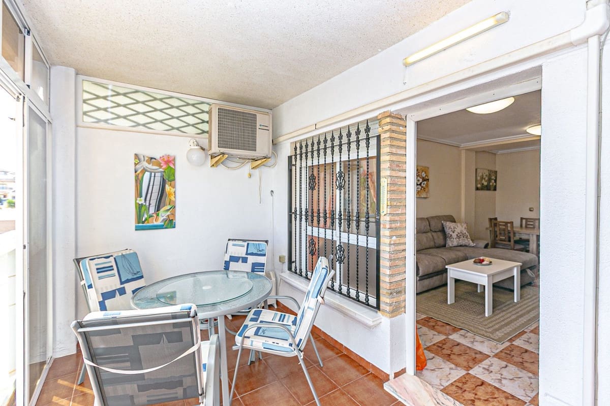 Apartamento de 2 habitaciones en Orihuela en venta - 155.000 € (Ref: 9753519)