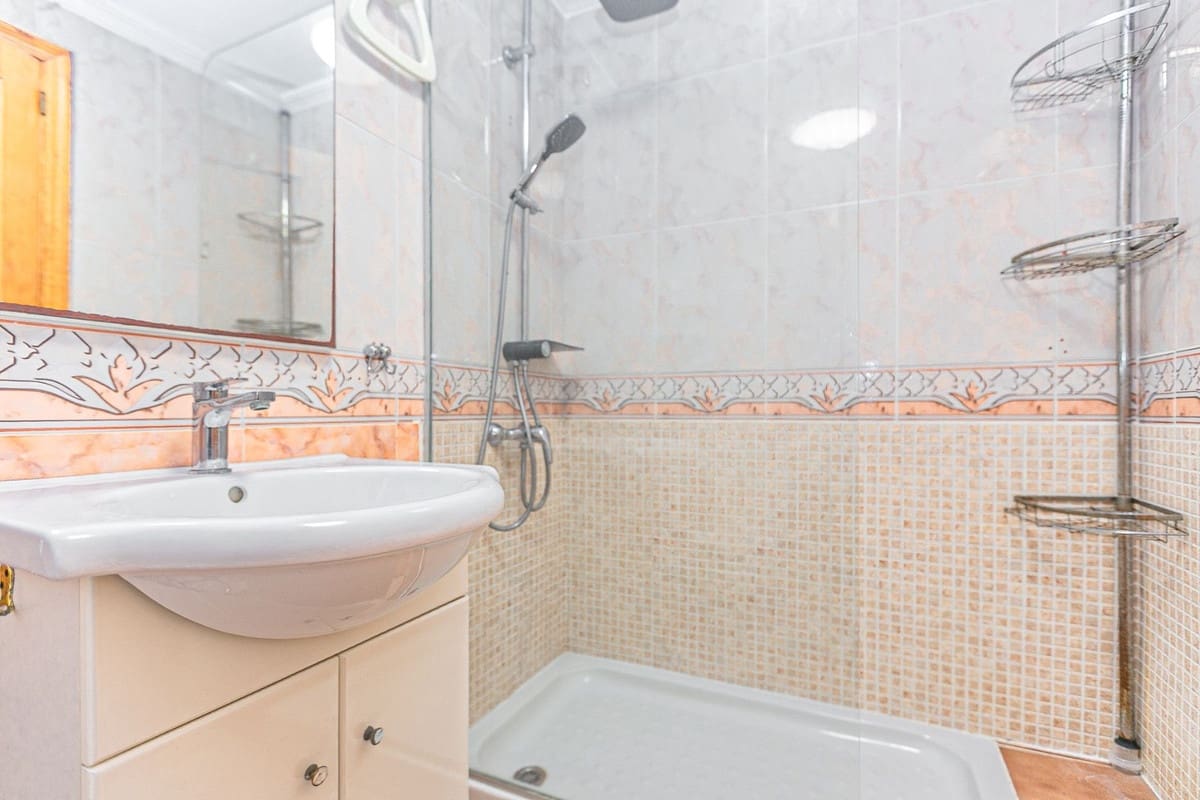 Apartamento de 2 habitaciones en Orihuela en venta - 155.000 € (Ref: 9753519)