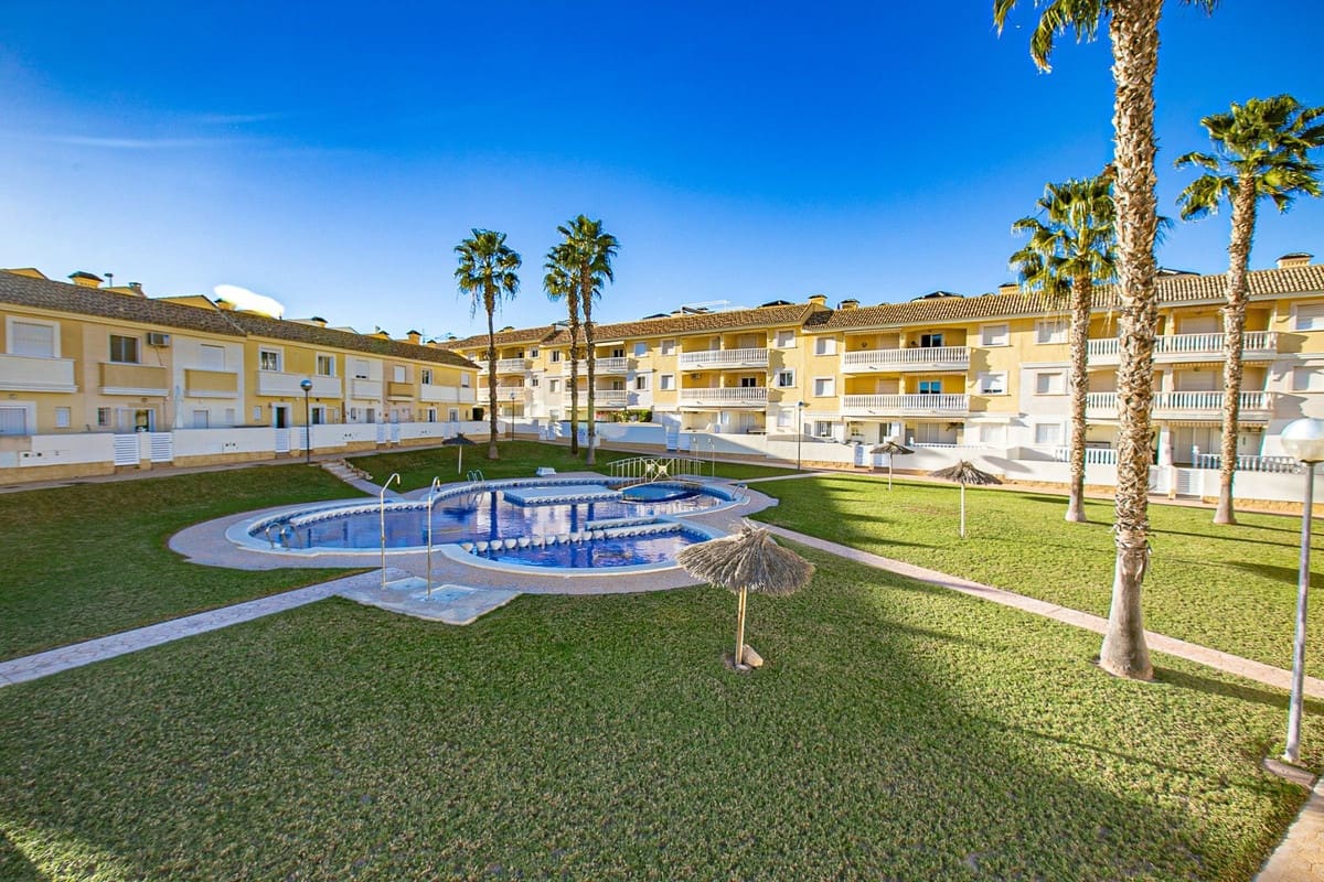 2 bedroom Apartment for sale in Orihuela - € 174,900 (Ref: 9753520)