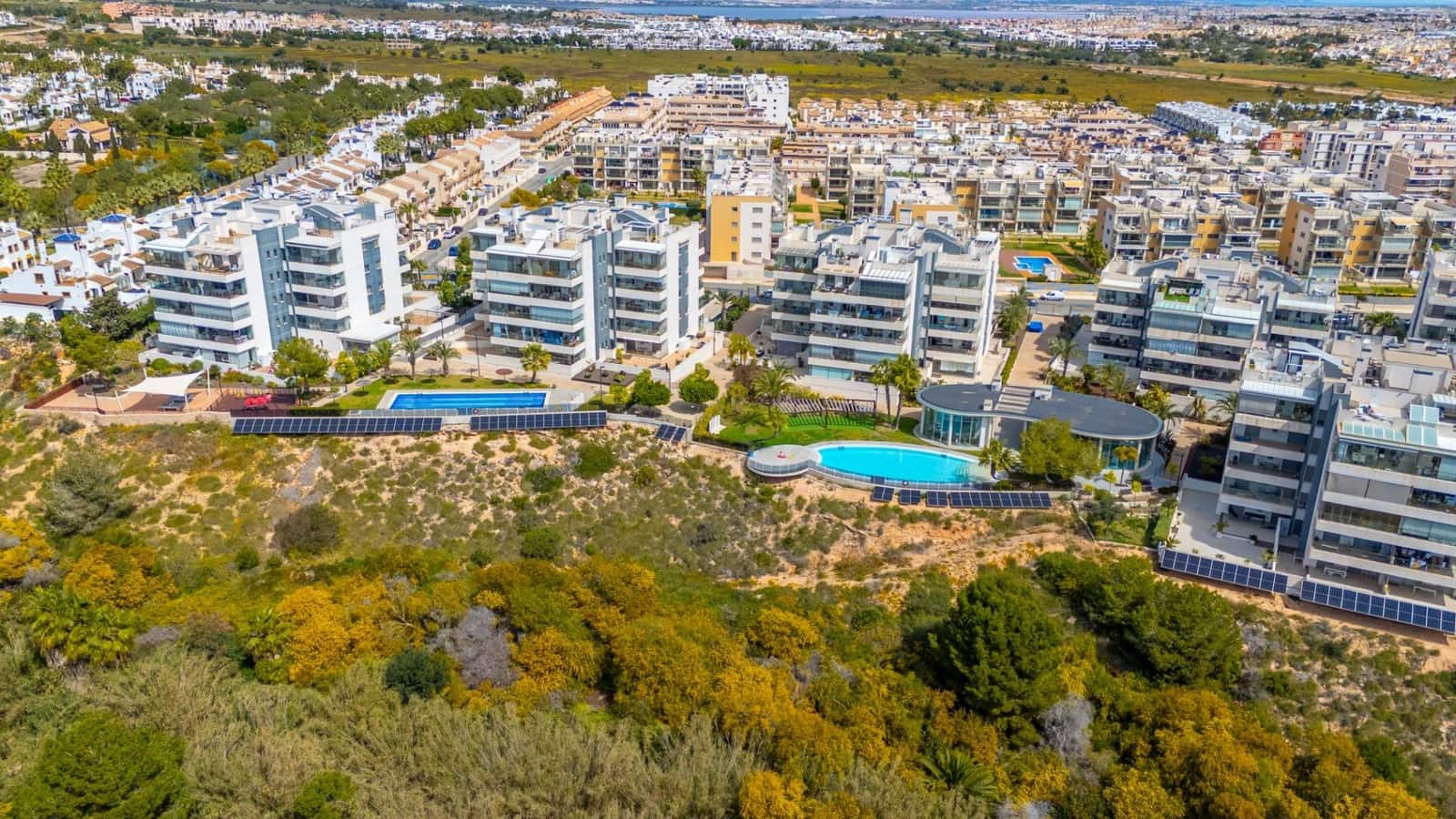 3 soveværelse Lejlighed til salg i Orihuela Costa med swimmingpool - € 378.000 (Ref: 9762446)