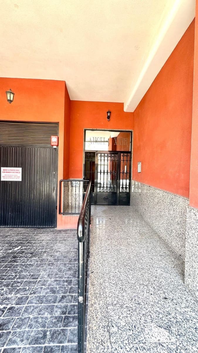 2 bedroom Penthouse for sale in Torrevieja - € 164,900 (Ref: 9762458)