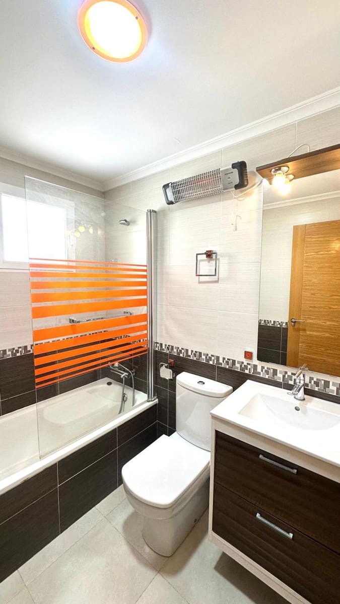 2 bedroom Penthouse for sale in Torrevieja - € 164,900 (Ref: 9762458)