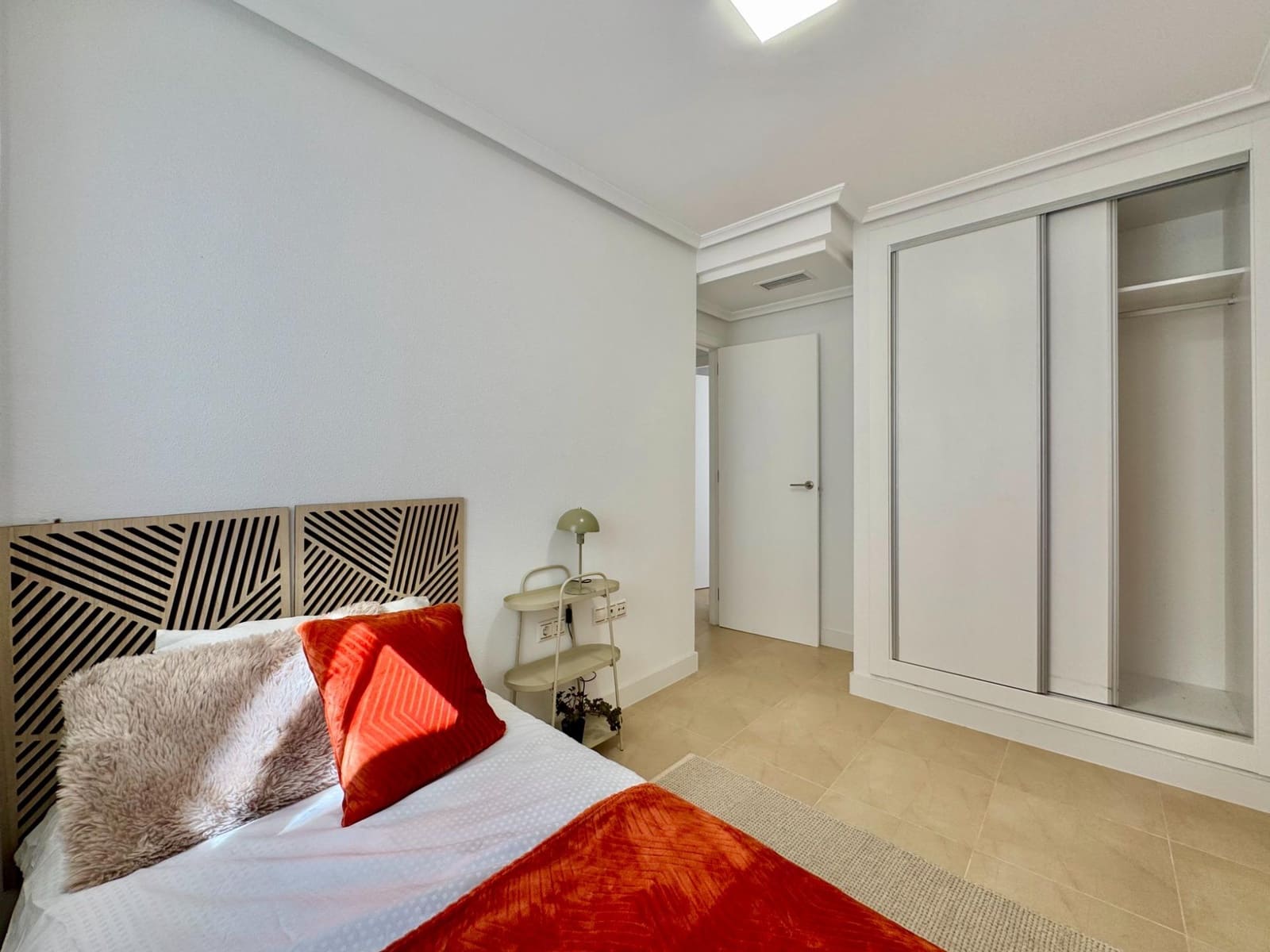 3 soveværelse Lejlighed til salg i Torrevieja med garage - € 220.000 (Ref: 9762460)