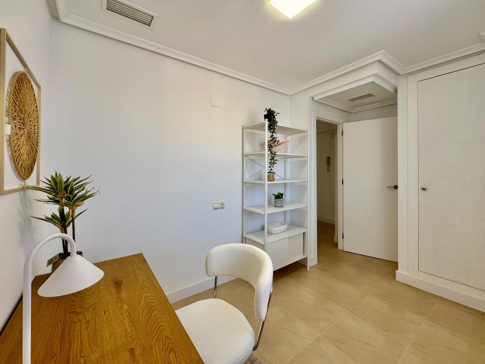 3 soveværelse Lejlighed til salg i Torrevieja med garage - € 220.000 (Ref: 9762460)