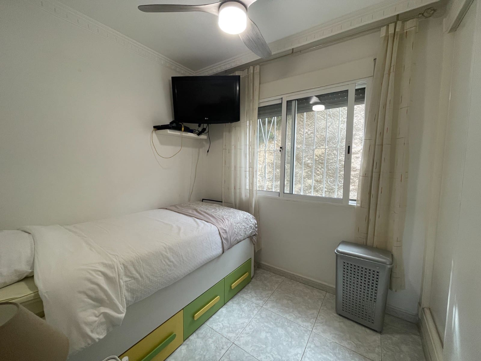 Chalet de 3 habitaciones en San Fulgencio en venta - 310.000 € (Ref: 9762465)