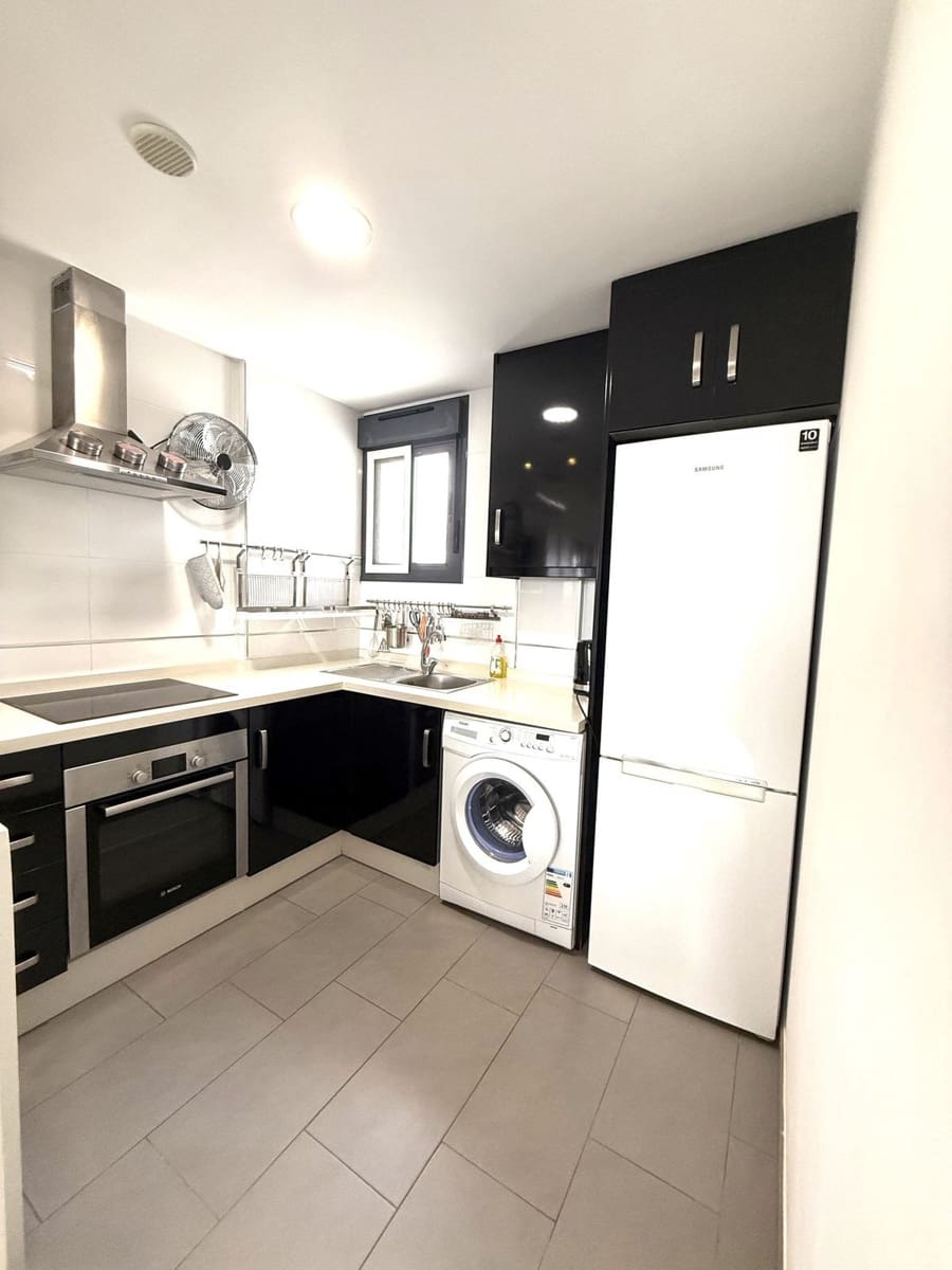 Apartamento de 2 habitaciones en Orihuela en venta con piscina garaje - 270.000 € (Ref: 9762466)