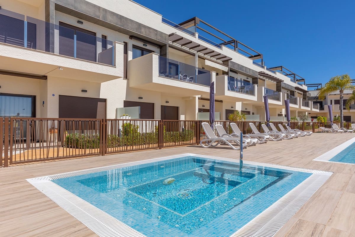 2 slaapkamer Penthouse te koop in Dolores De Pacheco met zwembad - € 249.000 (Ref: 9762467)