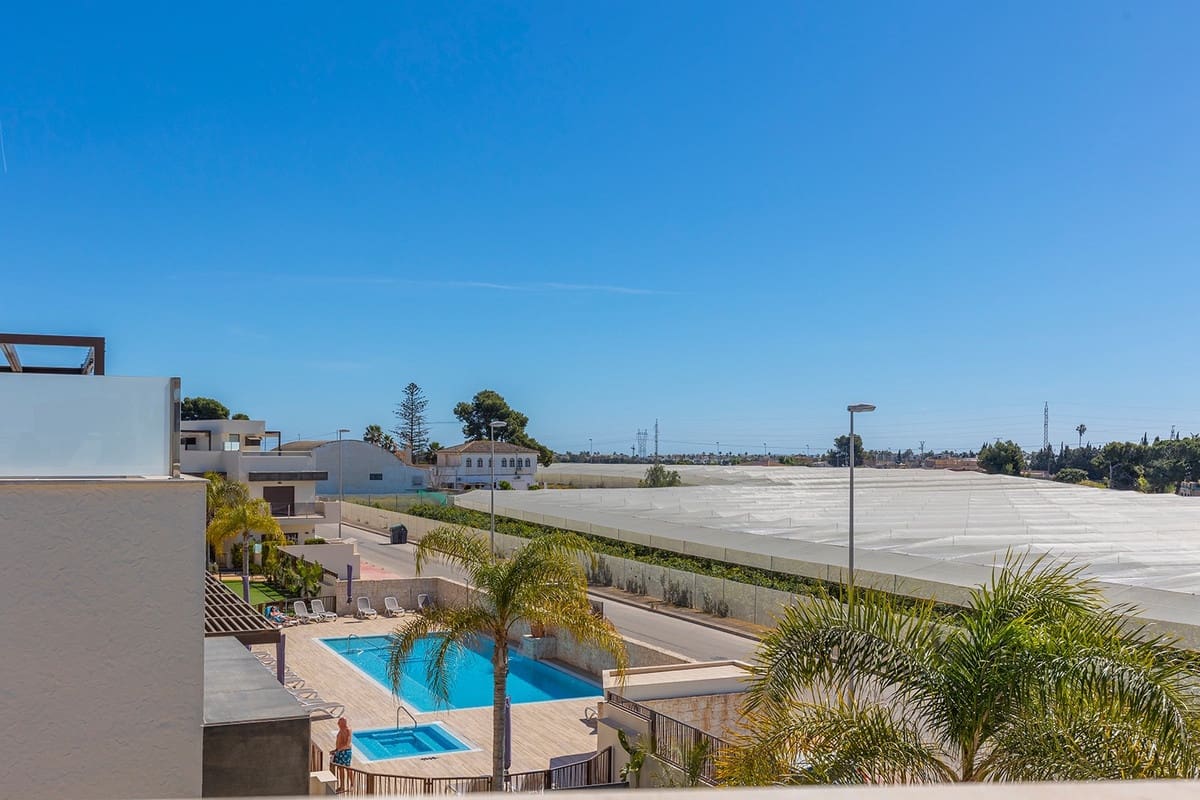 2 bedroom Penthouse for sale in Dolores De Pacheco with pool - € 249,000 (Ref: 9762467)