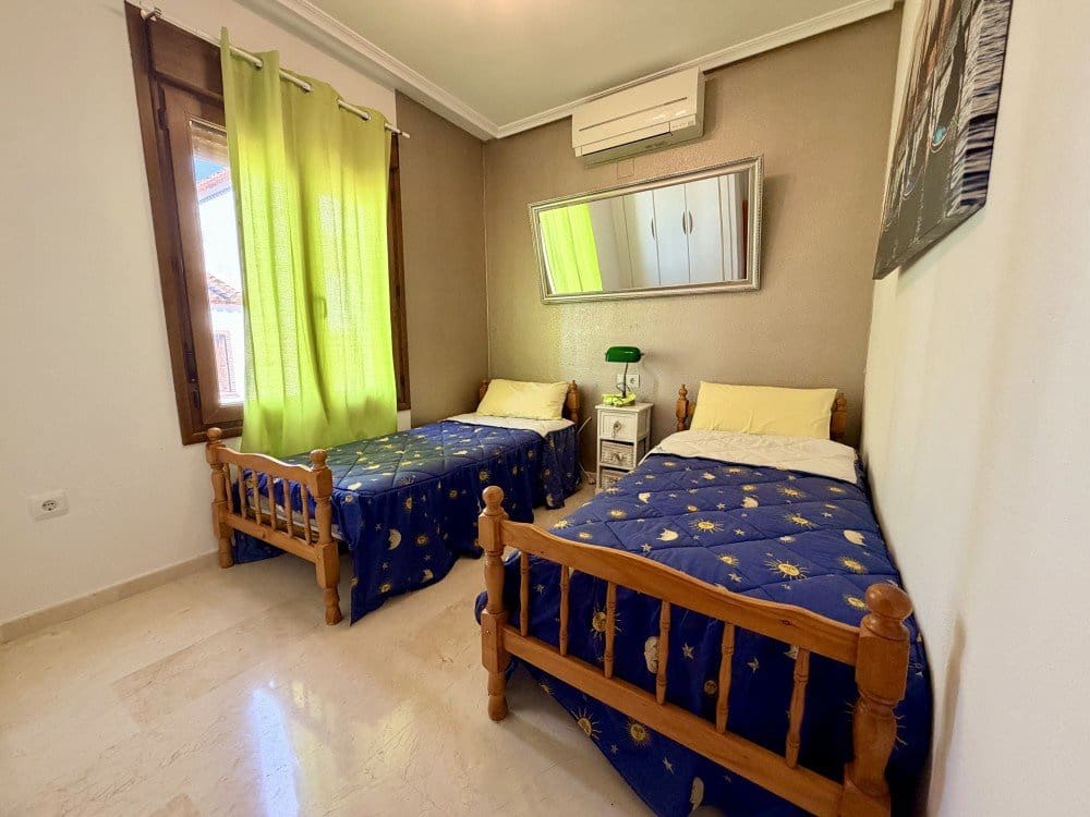 2 soverom Bungalow til salgs i Algorfa med svømmebasseng garasje - € 130 000 (Ref: 9764800)