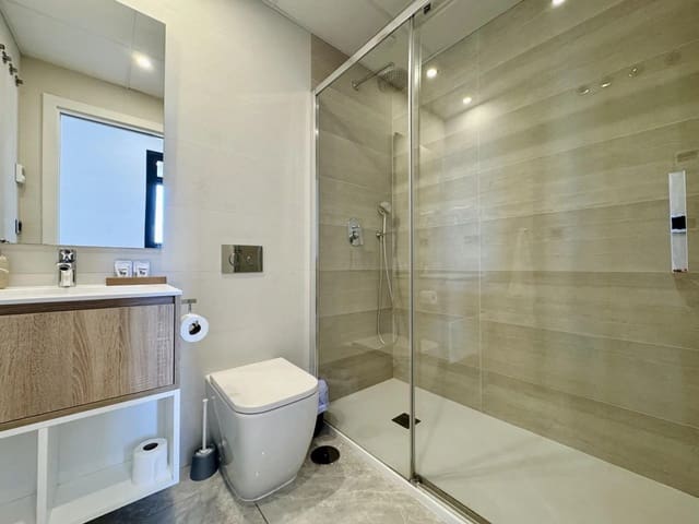 3 sovrum Lägenhet till salu i Playa Poniente, Benidorm - 679 000 € (Ref: 9764802)