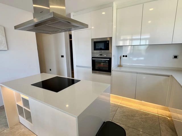 3 sovrum Lägenhet till salu i Playa Poniente, Benidorm - 679 000 € (Ref: 9764802)