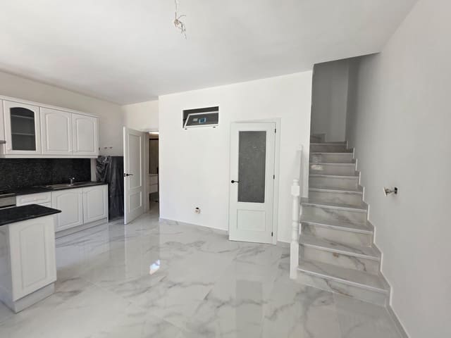 3 chambre Appartement à vendre à Nueva Torrevieja, Torrevieja avec piscine - 194 900 € (Ref: 9764805)