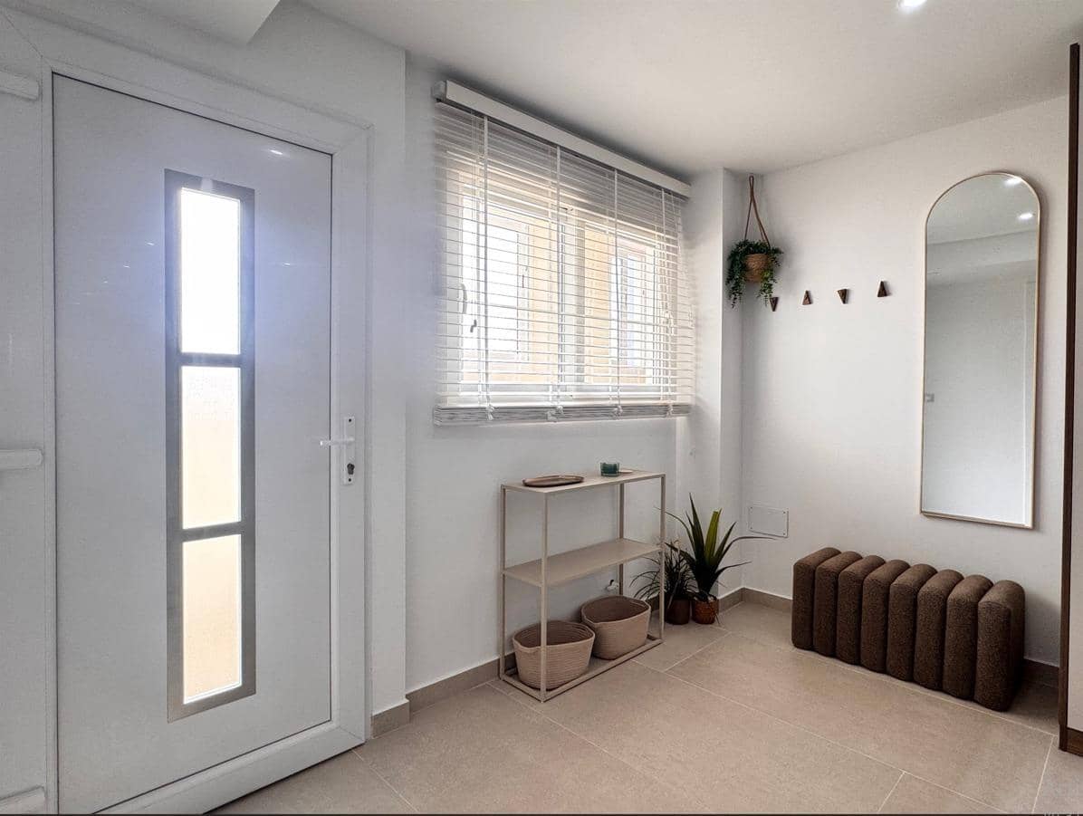 2 sypialnia Apartament na sprzedaż w Torrevieja - 279 000 € (Ref: 9764809)