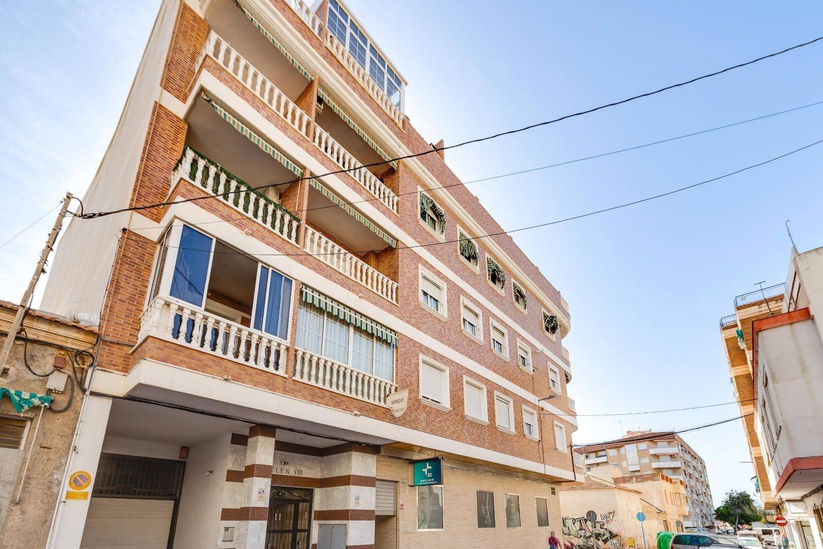Apartamento de 3 habitaciones en Torrevieja en venta con garaje - 171.969 € (Ref: 9764811)