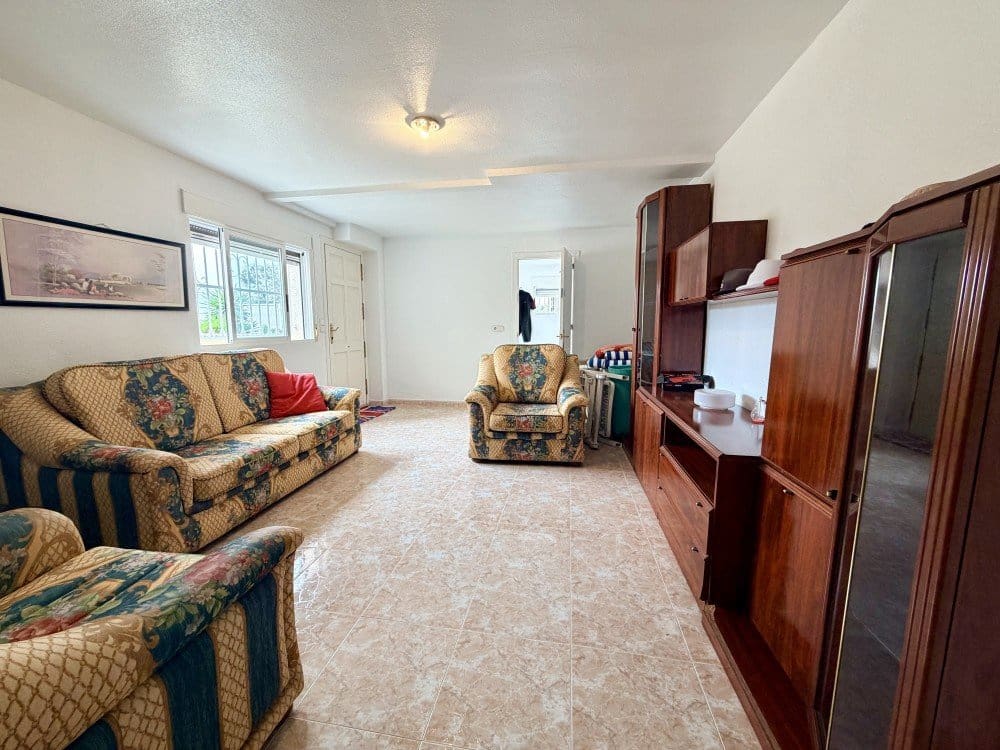 Chalet de 5 habitaciones en Ciudad Quesada en venta con garaje - 385.000 € (Ref: 9764819)