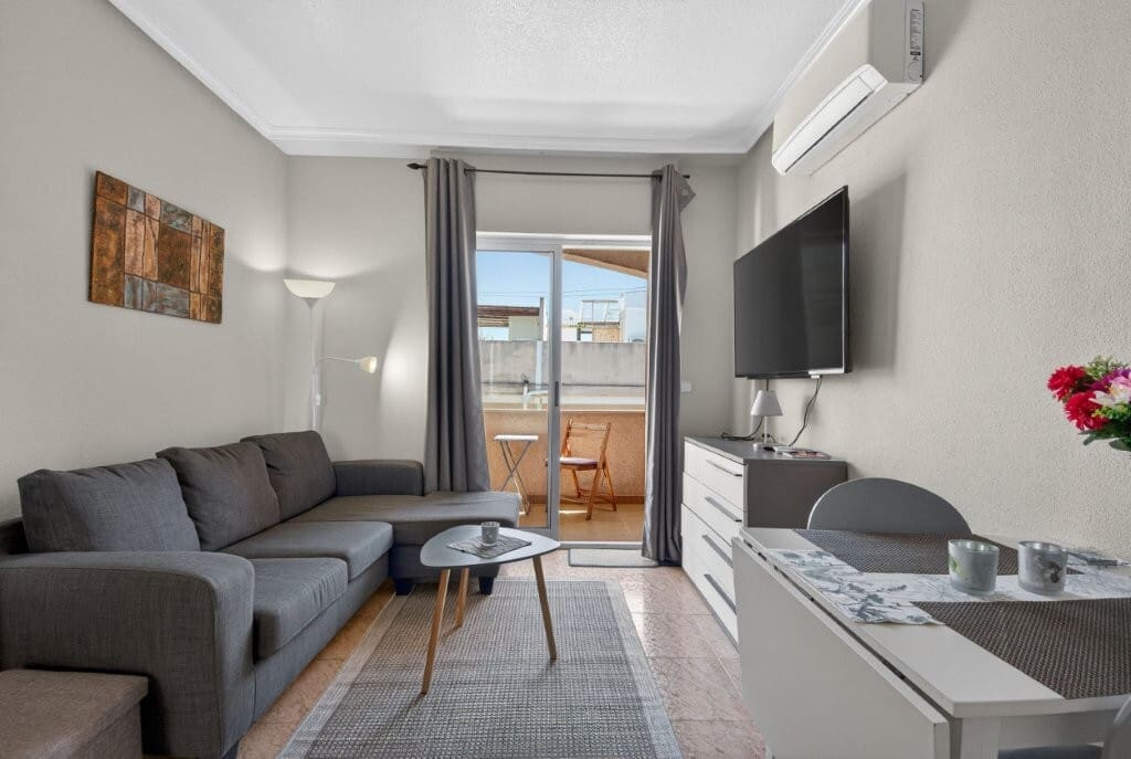 2 quarto Apartamento para venda em Torrevieja com piscina - 149 000 € (Ref: 9764822)