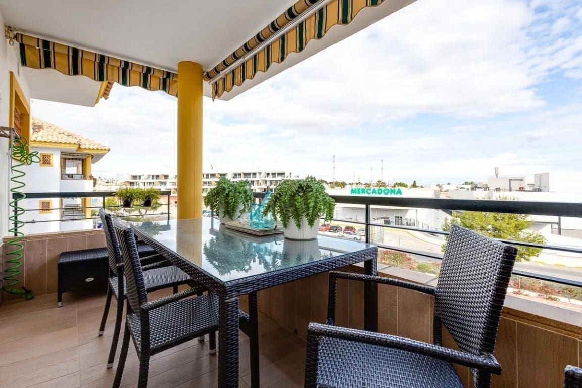 2 slaapkamer Penthouse te koop in Campoamor met zwembad - € 185.000 (Ref: 9764826)