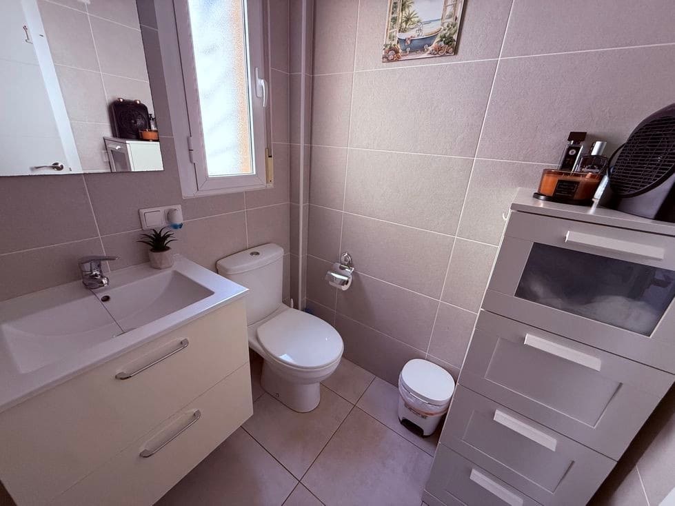 3 bedroom Villa for sale in Rojales with pool - € 239,000 (Ref: 9782119)