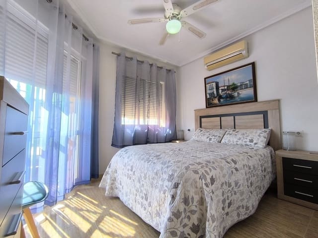 3 soveværelse Villa til salg i El Raso, Guardamar del Segura - € 329.995 (Ref: 9783735)