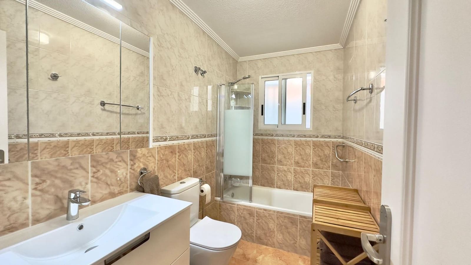 2 bedroom Bungalow for sale in Torrevieja with pool - € 197,900 (Ref: 9783736)