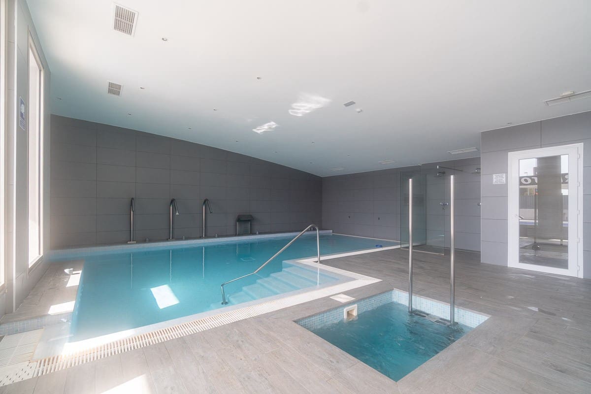 2 Zimmer Apartment zu verkaufen in Orihuela Costa mit Pool Garage - 220.000 € (Ref: 9783742)