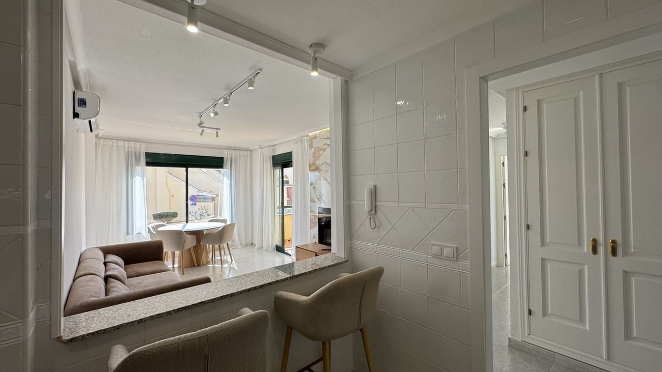 2 bedroom Apartment for sale in Campoamor with pool garage - € 249,000 (Ref: 9783745)