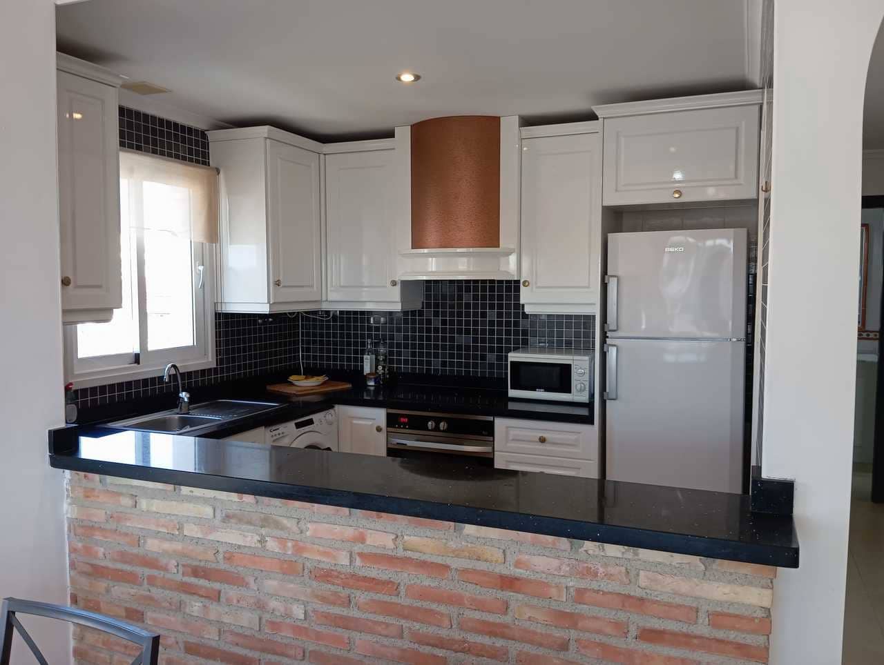 2 Zimmer Apartment zu verkaufen in Villamartin mit Garage - 190.000 € (Ref: 9791300)