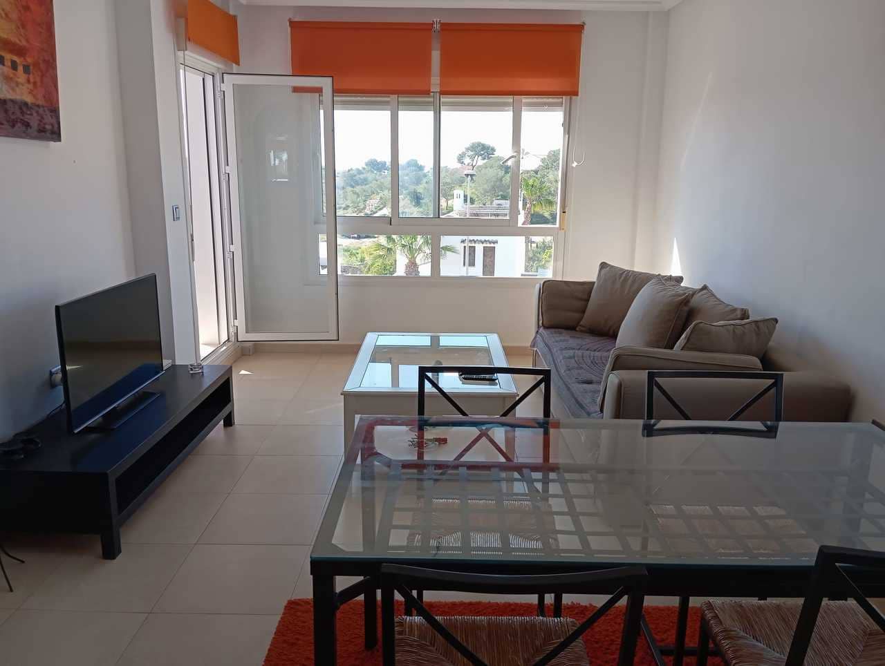 2 Zimmer Apartment zu verkaufen in Villamartin mit Garage - 190.000 € (Ref: 9791300)