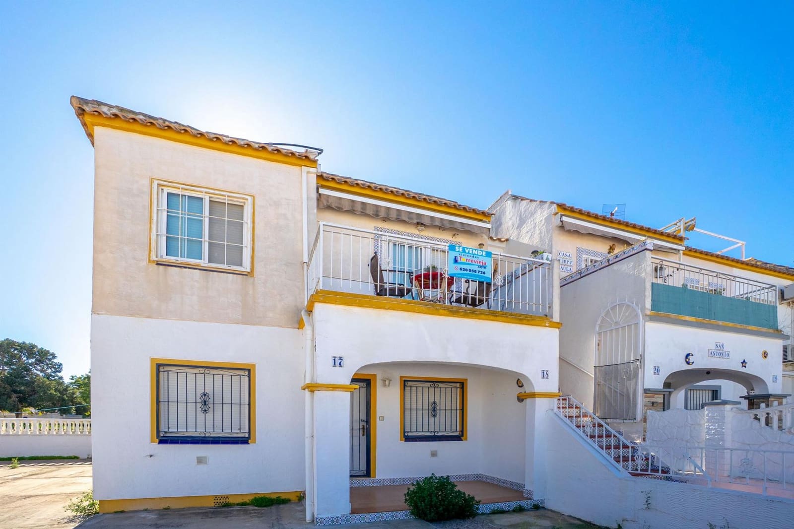 2 chambre Bungalow à vendre à Torrevieja avec piscine - 135 000 € (Ref: 9791315)